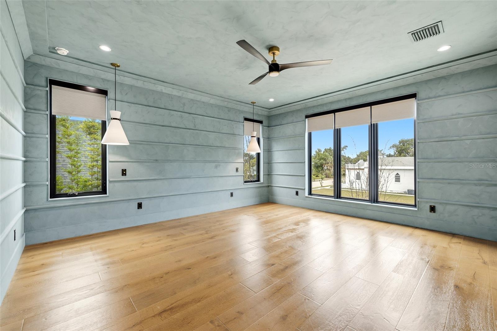 HORTON AARON - Residential