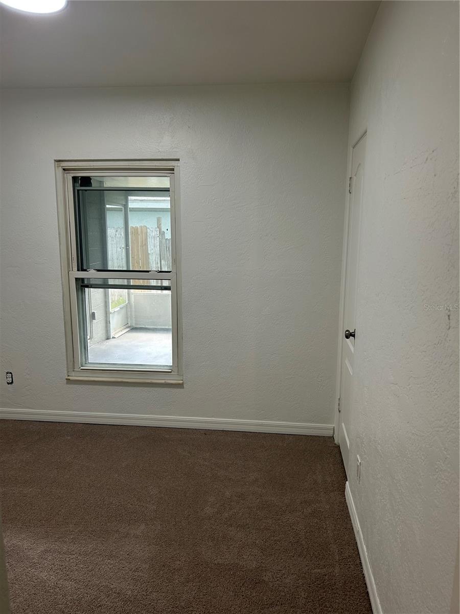 VALENCIA ACRES - Residential
