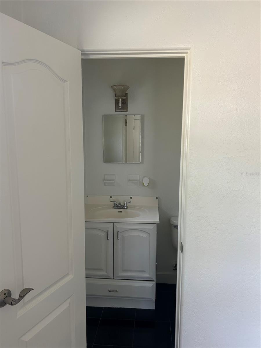 VALENCIA ACRES - Residential