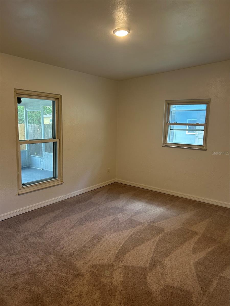 VALENCIA ACRES - Residential
