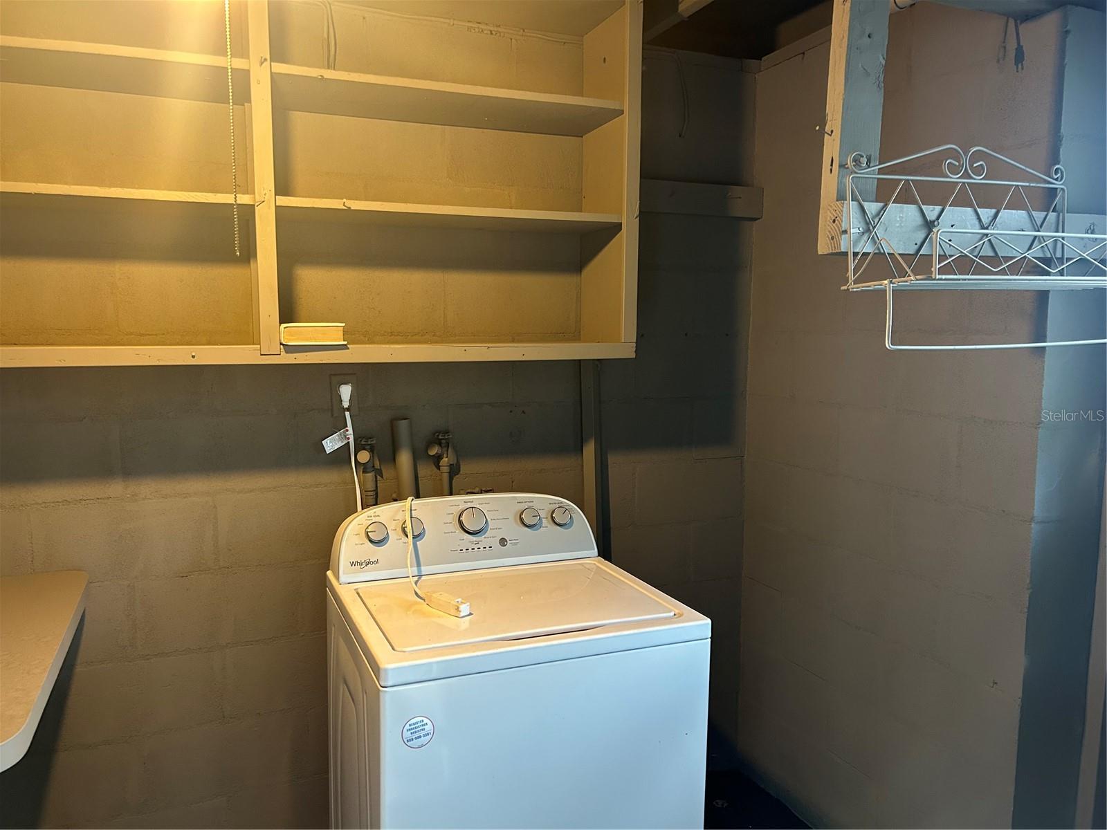 VALENCIA ACRES - Residential