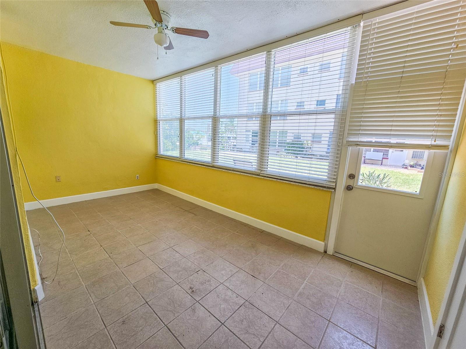 TOWN SHORES OF GULFPORT - Residential Lease
