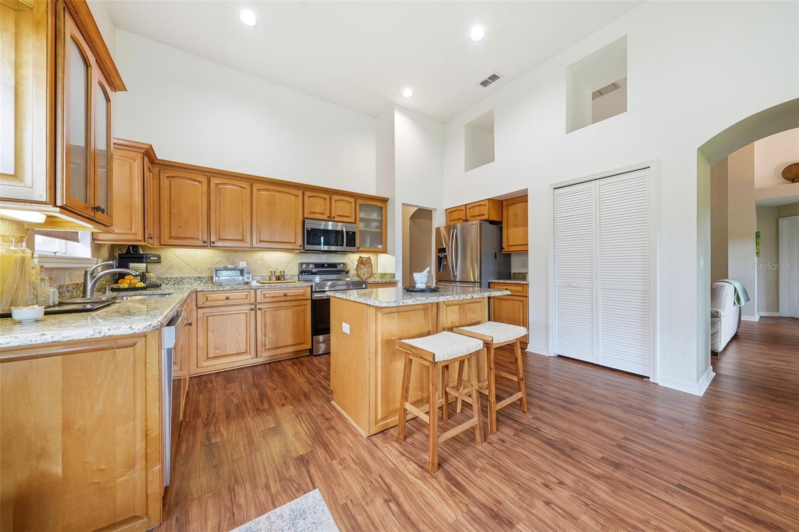 MT DORA COUNTRY CLUB MT DORA PH 03-3 PCLS A B - Residential