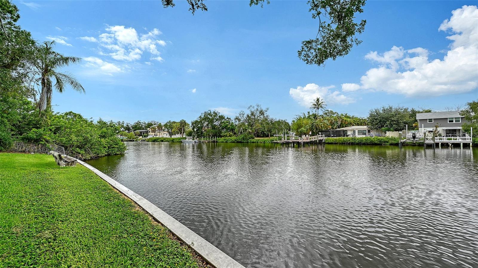 PHILLIPPI GARDENS - Residential