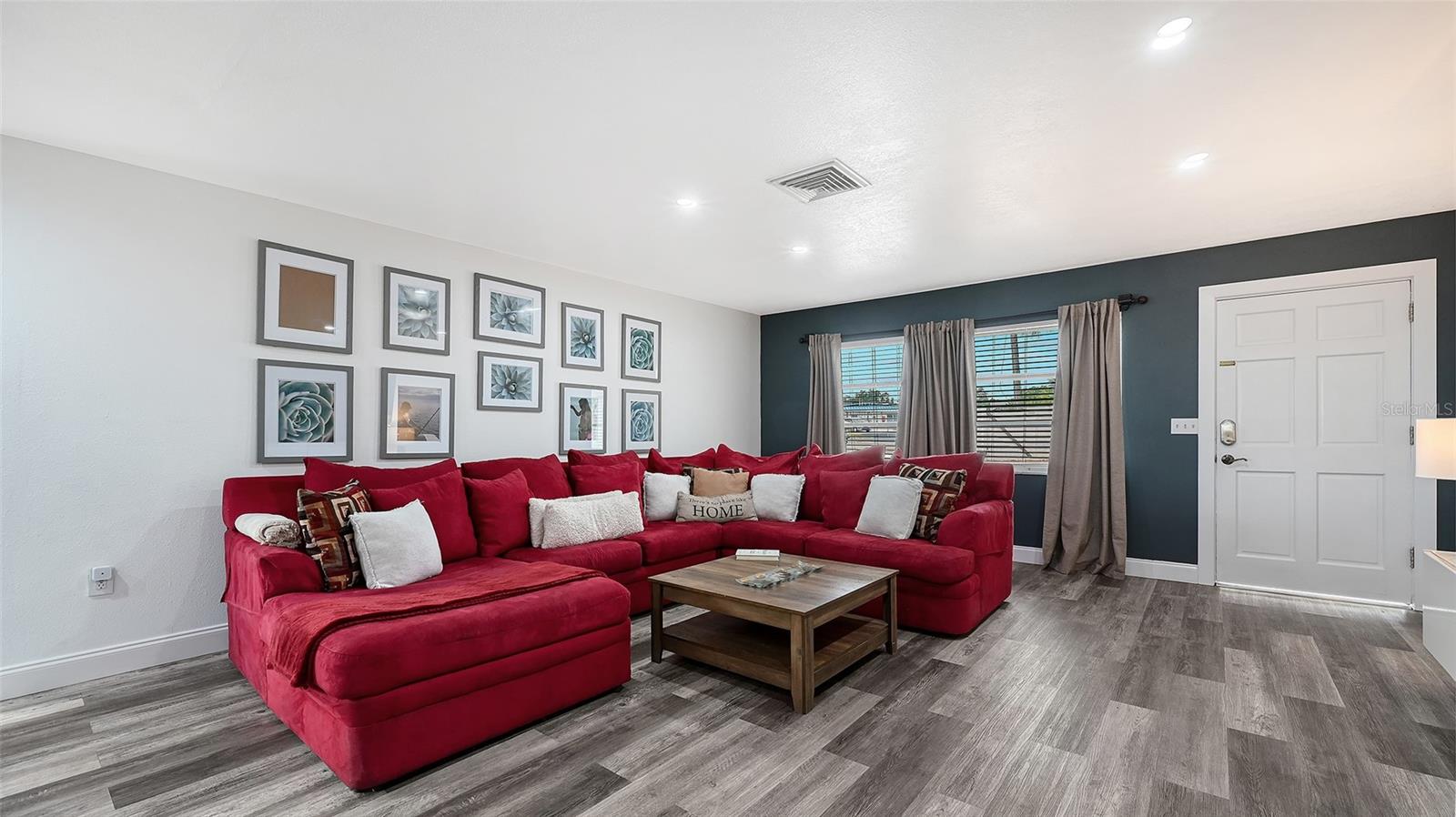 PHILLIPPI GARDENS - Residential