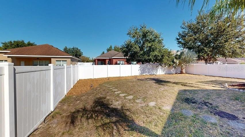WATERS EDGE 03 - Residential