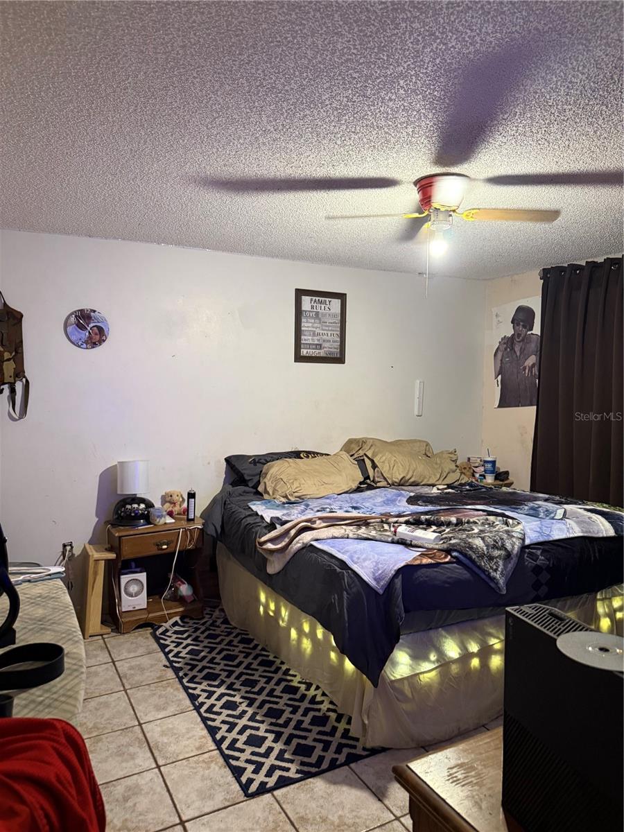CENTURY OAKS EST 3RD ADD - Residential