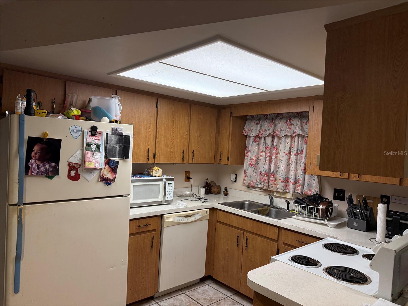 CENTURY OAKS EST 3RD ADD - Residential