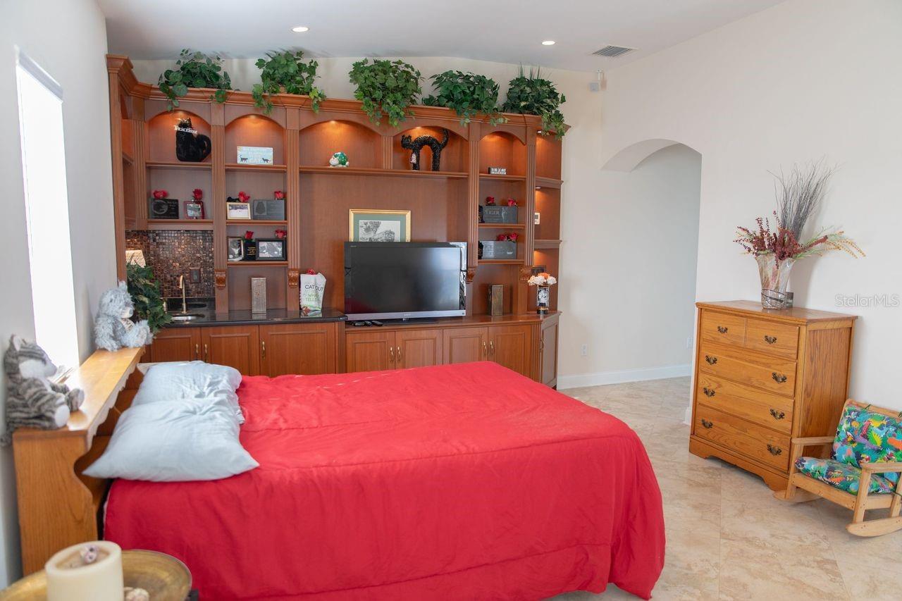 ARMAND BEACH ESTATES - Residential