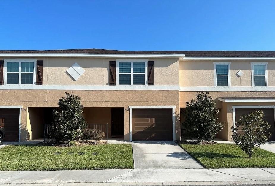 MOVE IN READY townhome in the gated community of Tuscany Bay with 3 bedrooms, 2 1/2 baths, and a single car garage. The open-layout first floor surpasses expecations with a spacious great-room, open kitchen, and outdoor living space on both the covered front porch and screen lanai. Upstairs, you'll love the spacious master suite with walk-in closet and private bath with dual vanities, a decorative tiled shower, and linen cabinet. Two large secondary bedrooms share a hall bath. This home includes many luxurious features including: Granite countertops, Pull-down faucet, Whirlpool stainless steel appliances, Ceramic floor tile, Energy-efficient LED recessed lighting, Pantry, Ceiling fans, Attached 1 car garage, Window treatments, and a Screen Lanai with Storage Closet. Conveniently located near I-75, Hwy. 301, Hwy. 41 for easy access to local restaurants, shopping and entertainment. Don't miss your opportunity to live in this immaculate townhome. Hurry Now! Schedule your showing online today! *Please note, Pet fees do apply if leasing with a pre-approved pet. Pet weight is limited to 40 pounds per the HOA Rules & Regs.

If you decide to apply for one of our properties:
Screening includes credit/background check, income verification of 2.5 to 3 times the monthly rent and rental history verification.

APPLICANT CHARGES:
Application Fee: $75 per adult, 18 years of age and older (non-refundable)
Lease Initiation Admin Fee: $150.00 after approval and upon signing of the lease.
Security Deposit: Equal to one month’s rent* based on approved credit.