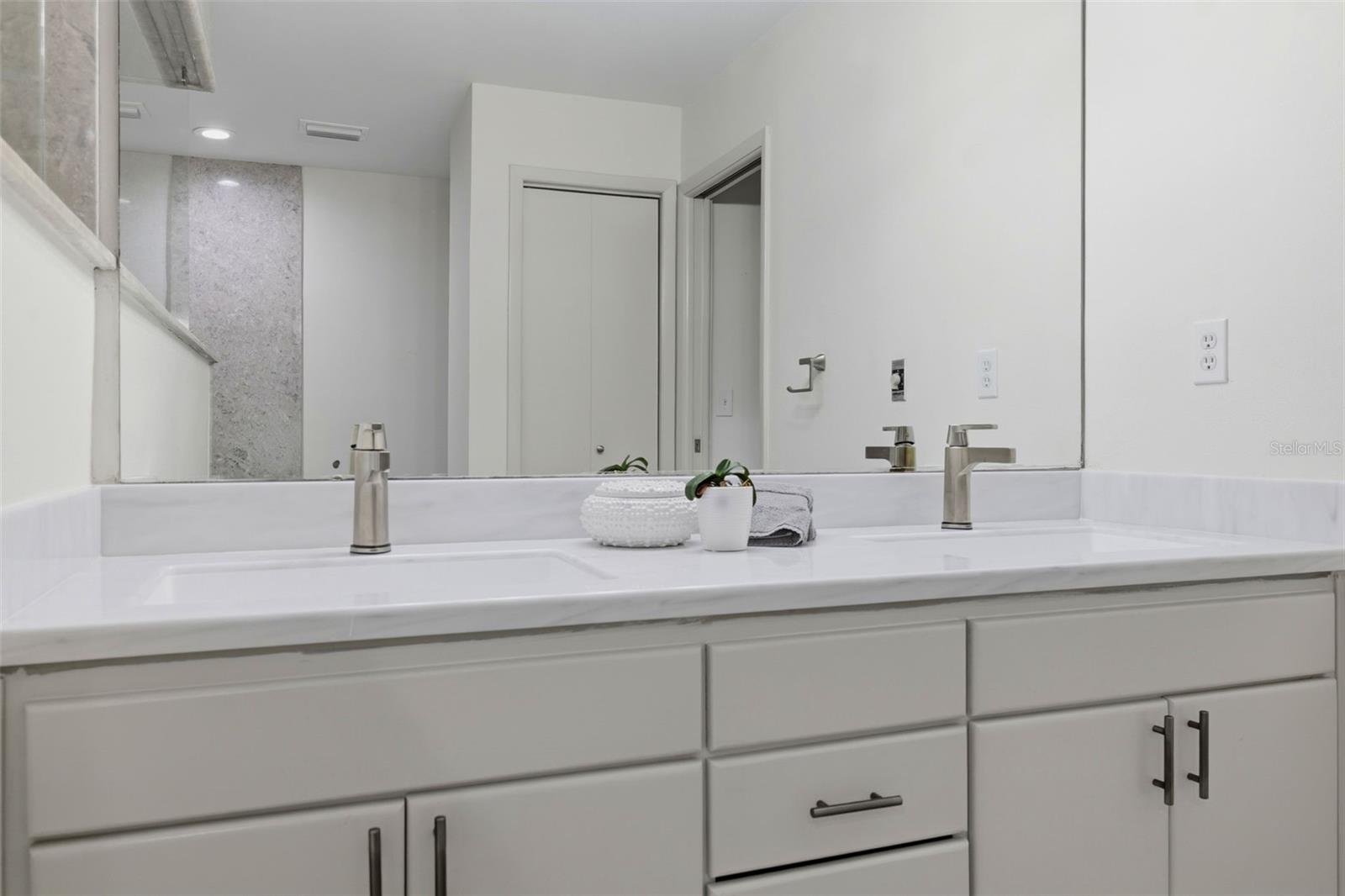 BRANT SHORES - Residential