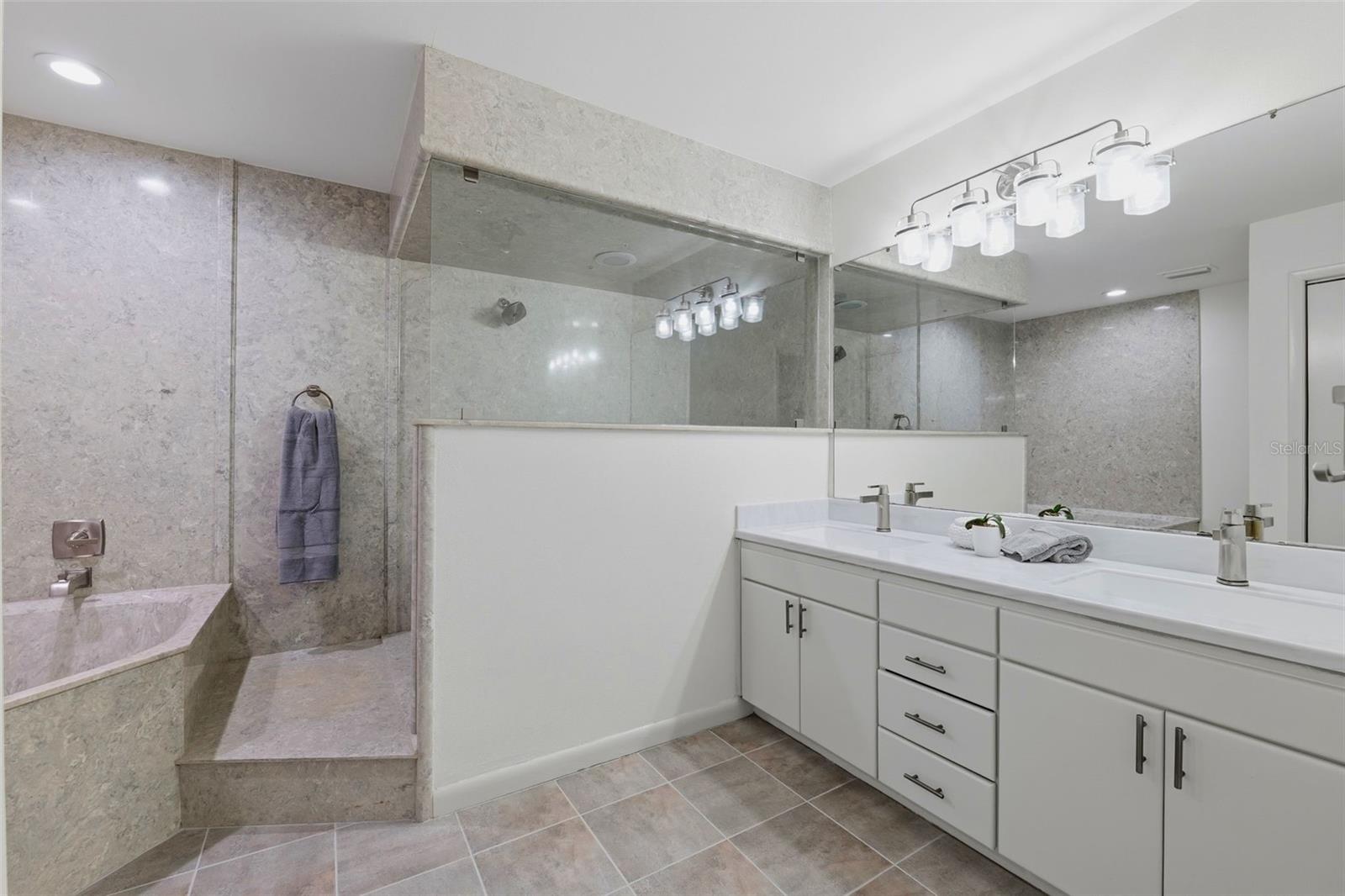 BRANT SHORES - Residential