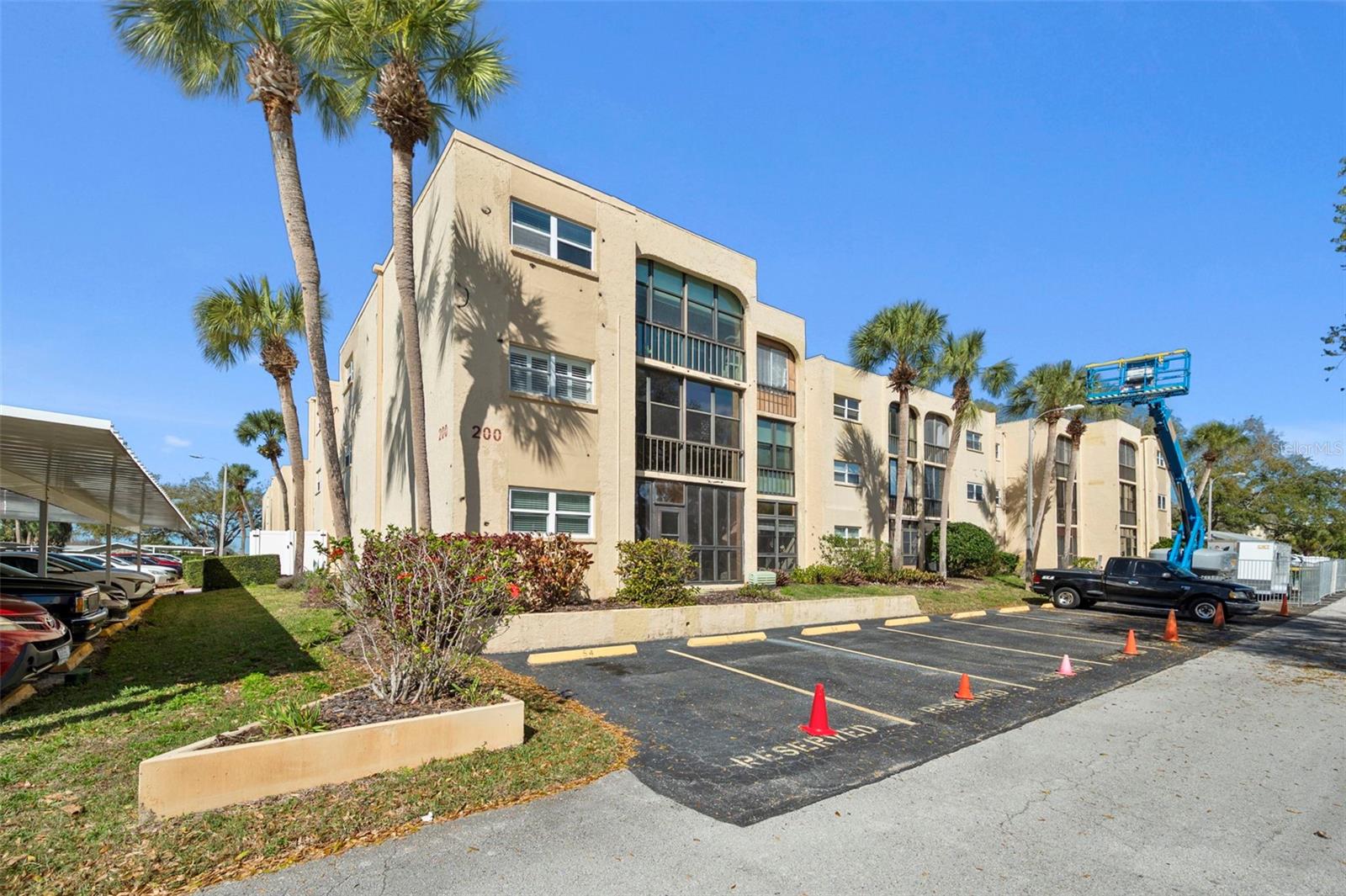 WATERS EDGE 3 CONDO - Residential