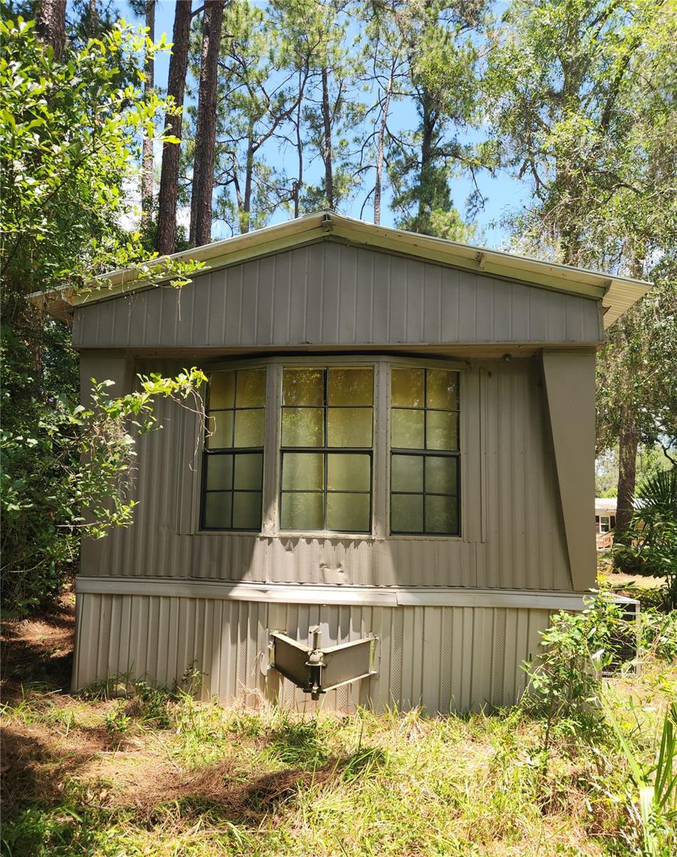 RIVER RETREATS - Residential