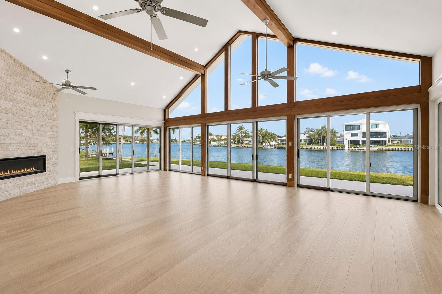 NORTH EAST PARK SHORES - Land