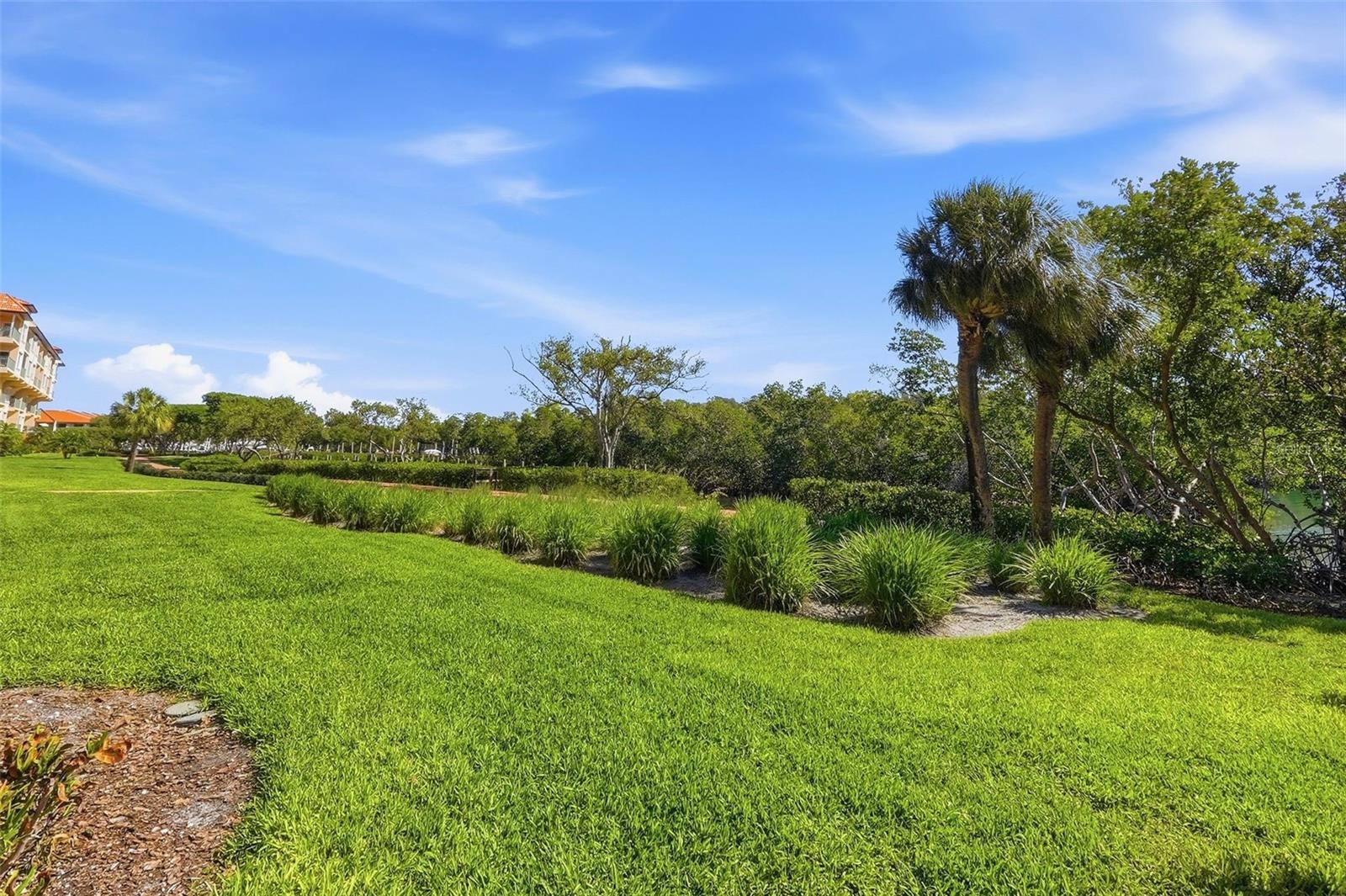 HIDDEN LAGOON AT ARROWHEAD POINT - Residential