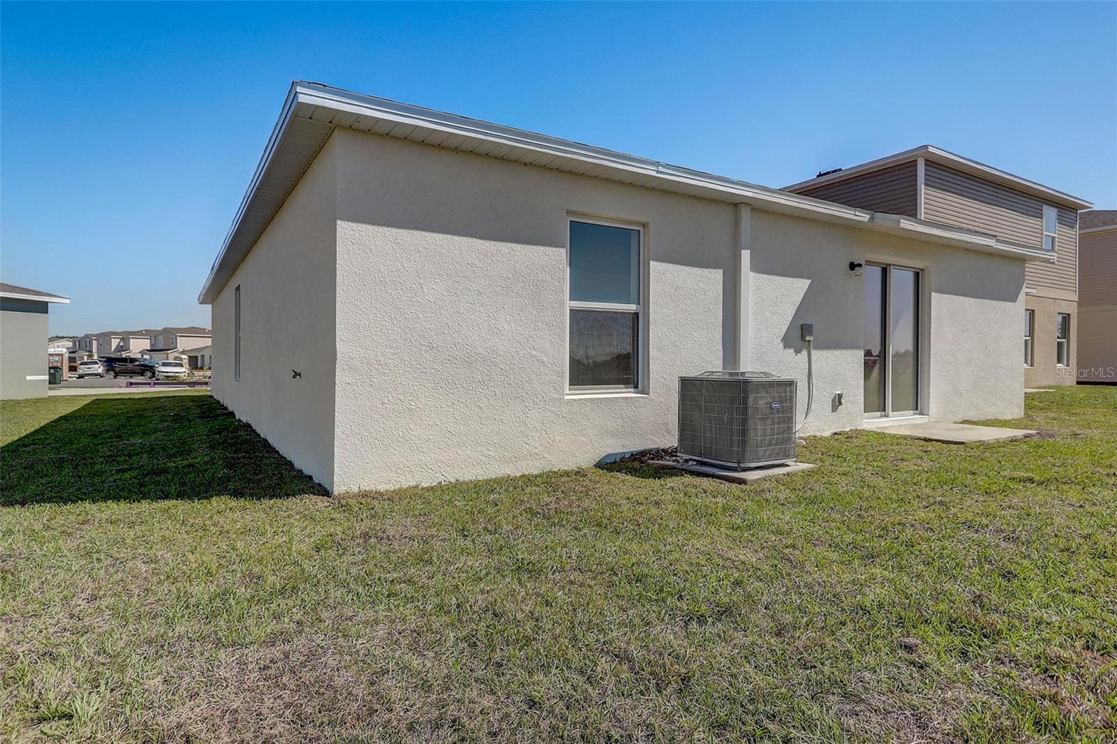 VERO LAKE ESTATES - Residential