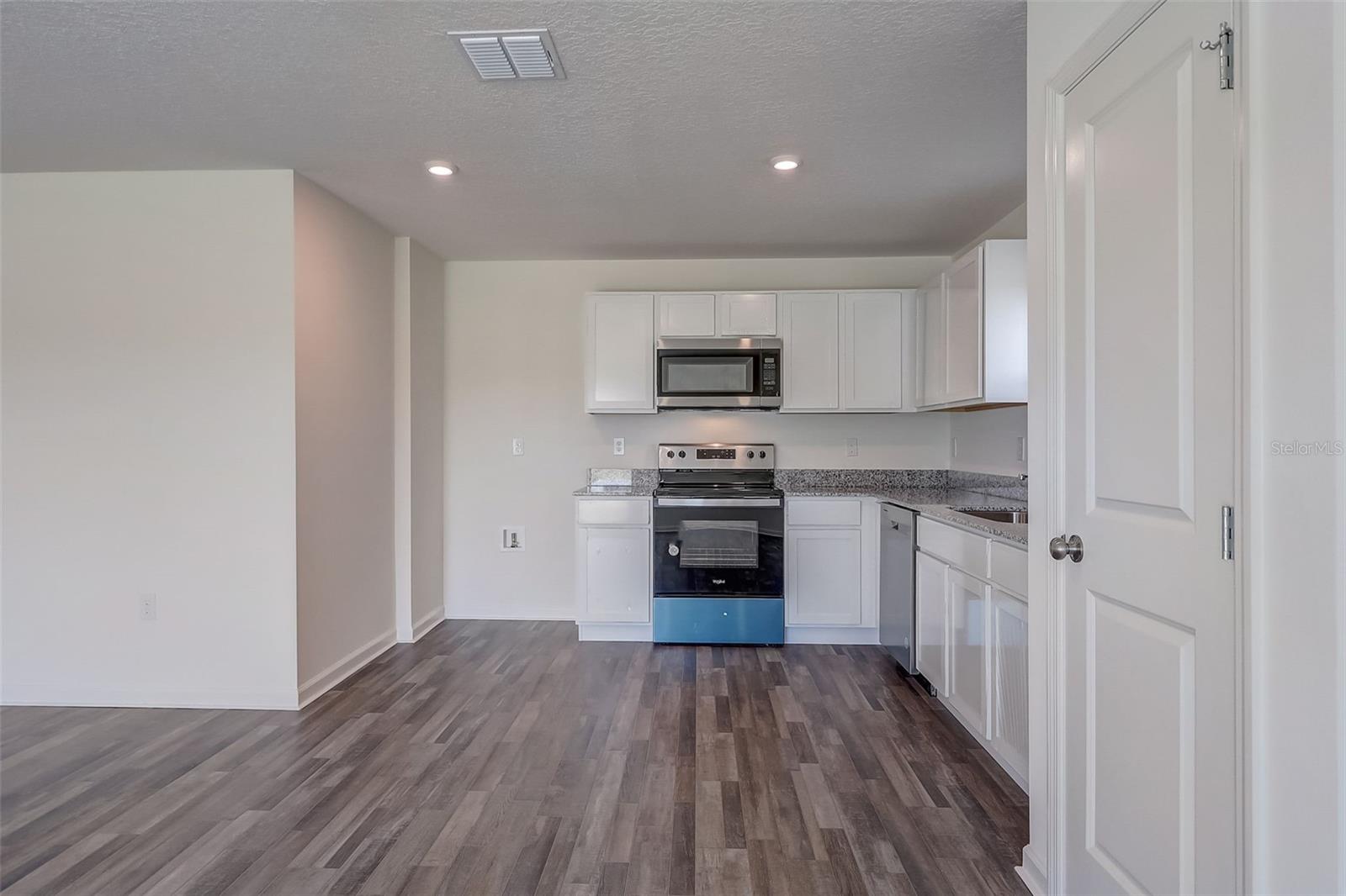 VERO LAKE ESTATES - Residential