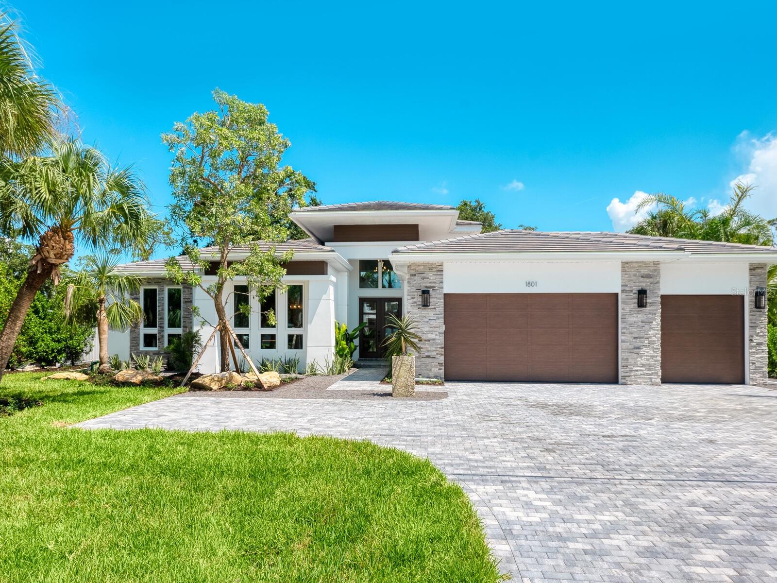 OYSTER BAY ESTATES - Residential