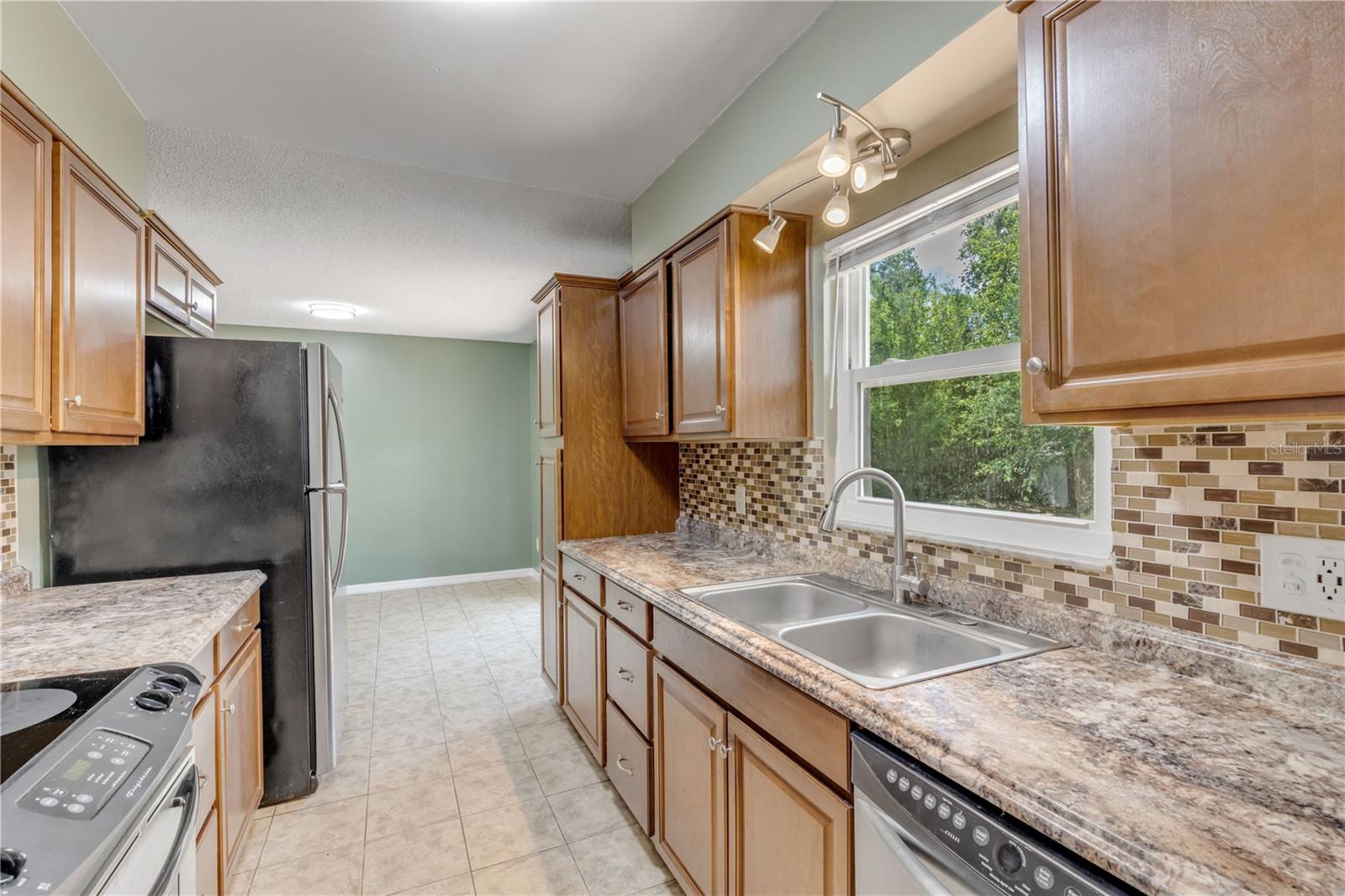 ALCOVA HEIGHTS - Residential