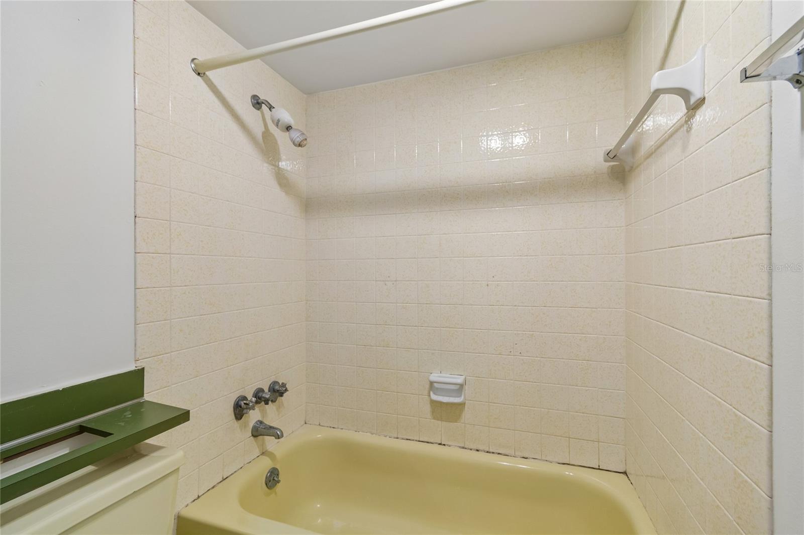 CROSSWINDS COLONY ONE CONDO - Residential