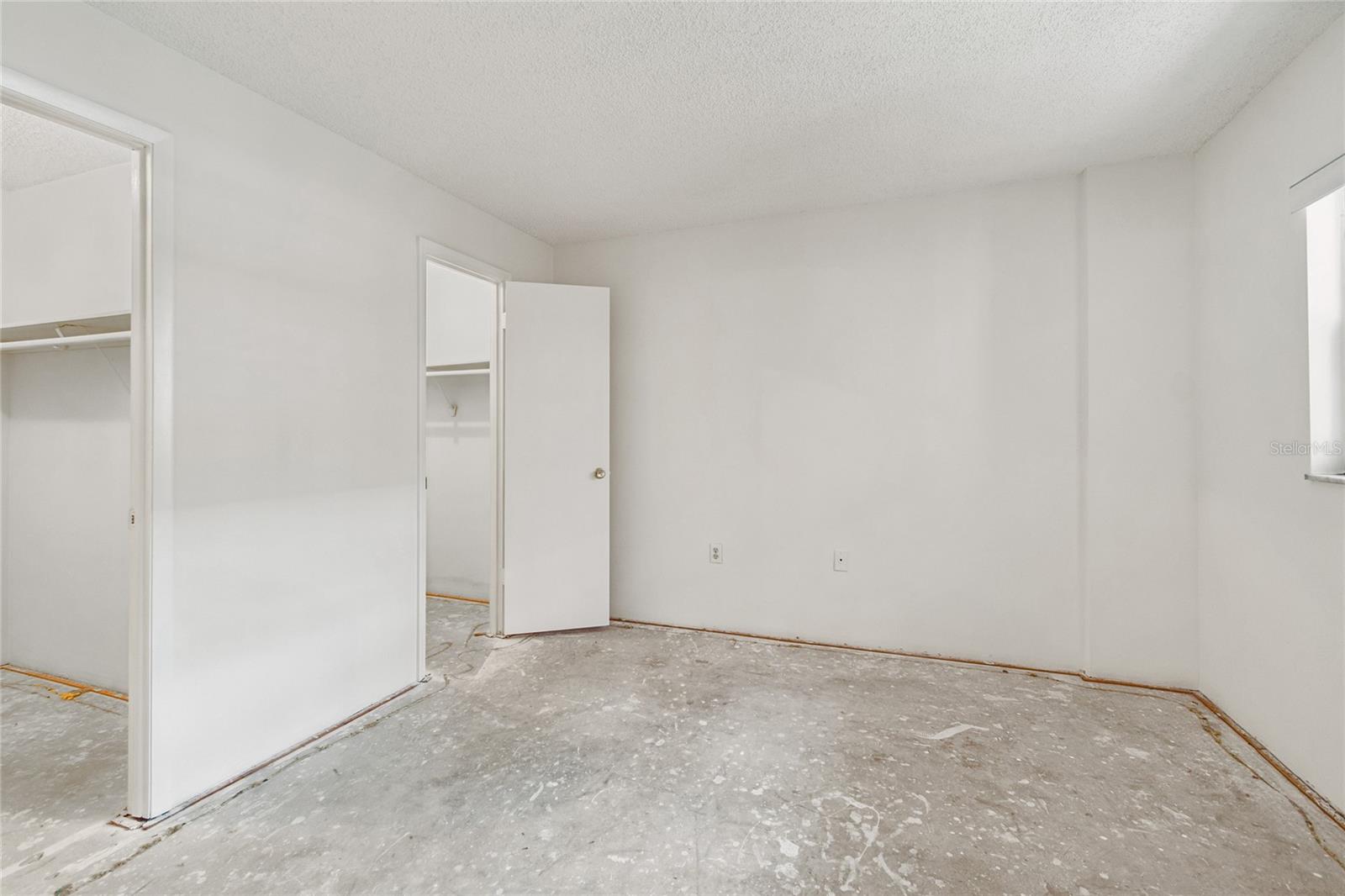CROSSWINDS COLONY ONE CONDO - Residential
