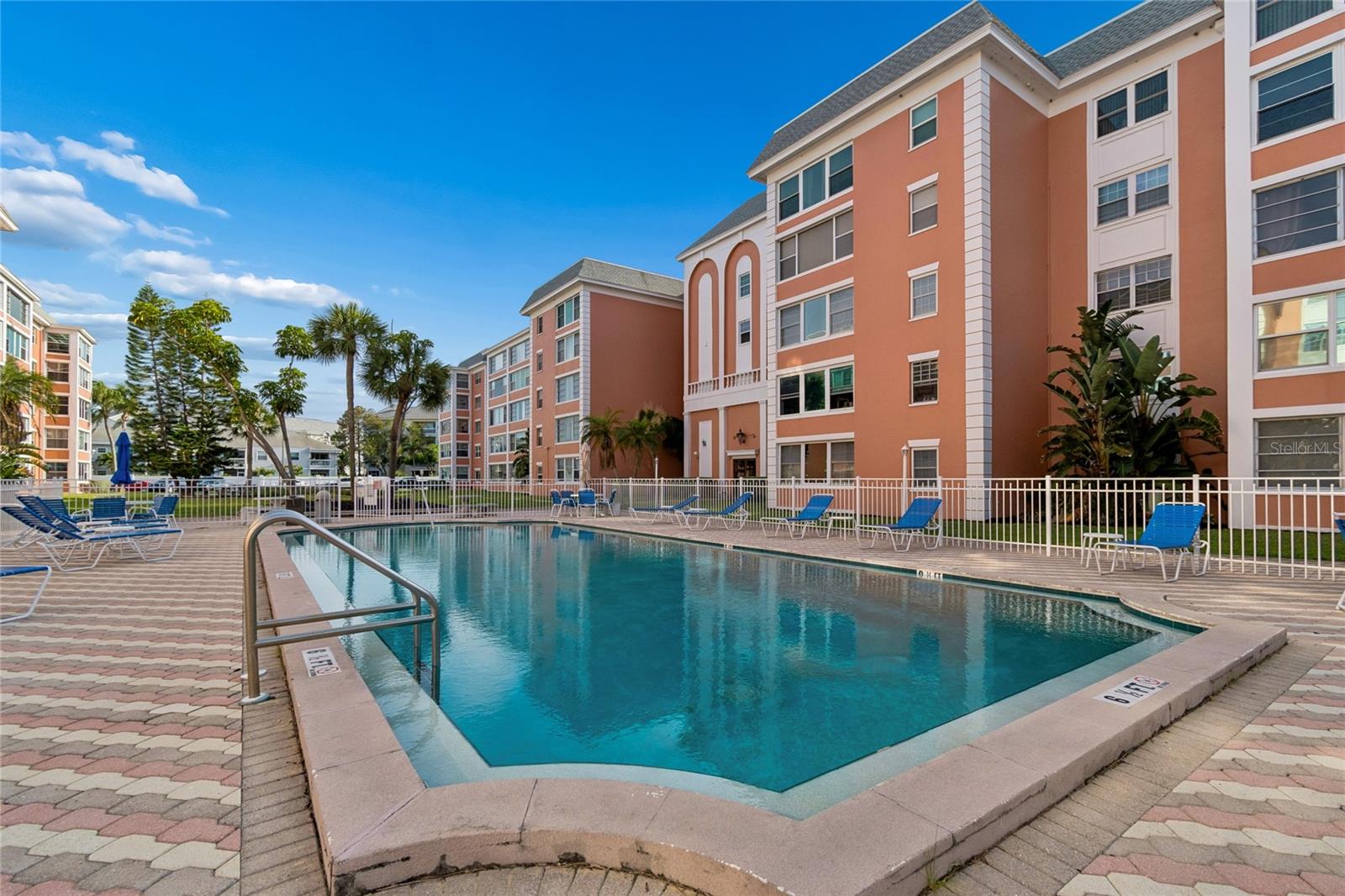 CROSSWINDS COLONY ONE CONDO - Residential