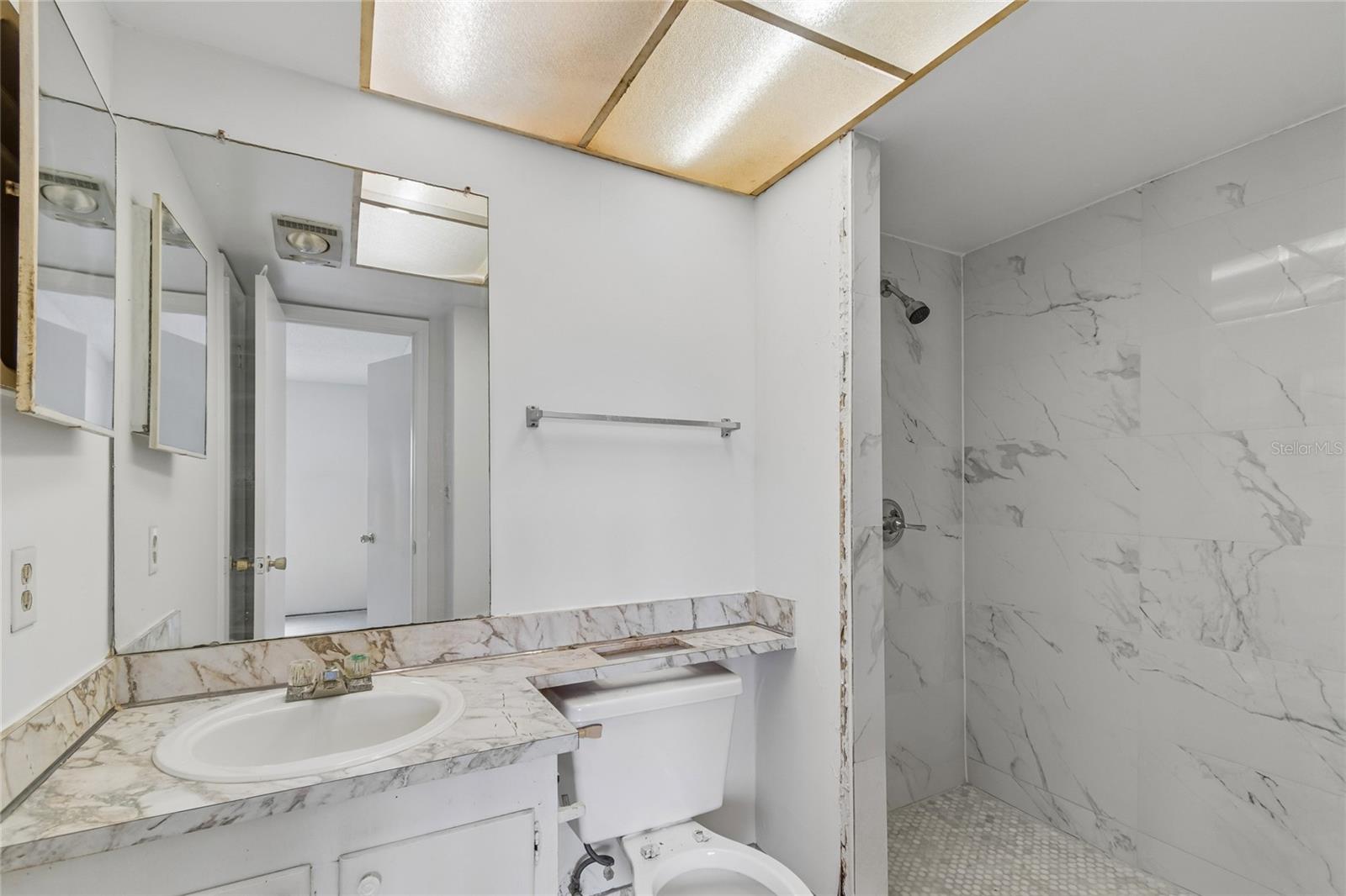CROSSWINDS COLONY ONE CONDO - Residential