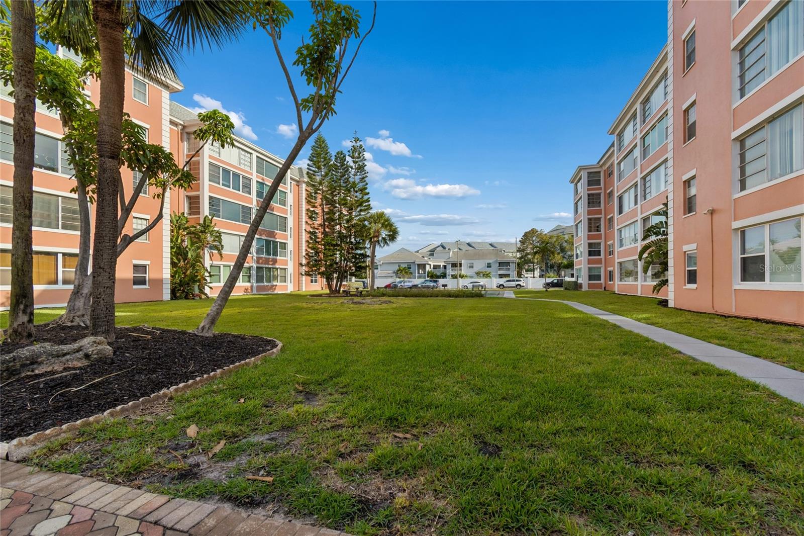 CROSSWINDS COLONY ONE CONDO - Residential