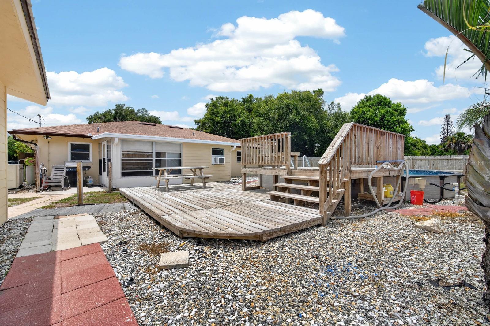 FLORIDA SHORES 01 - Residential