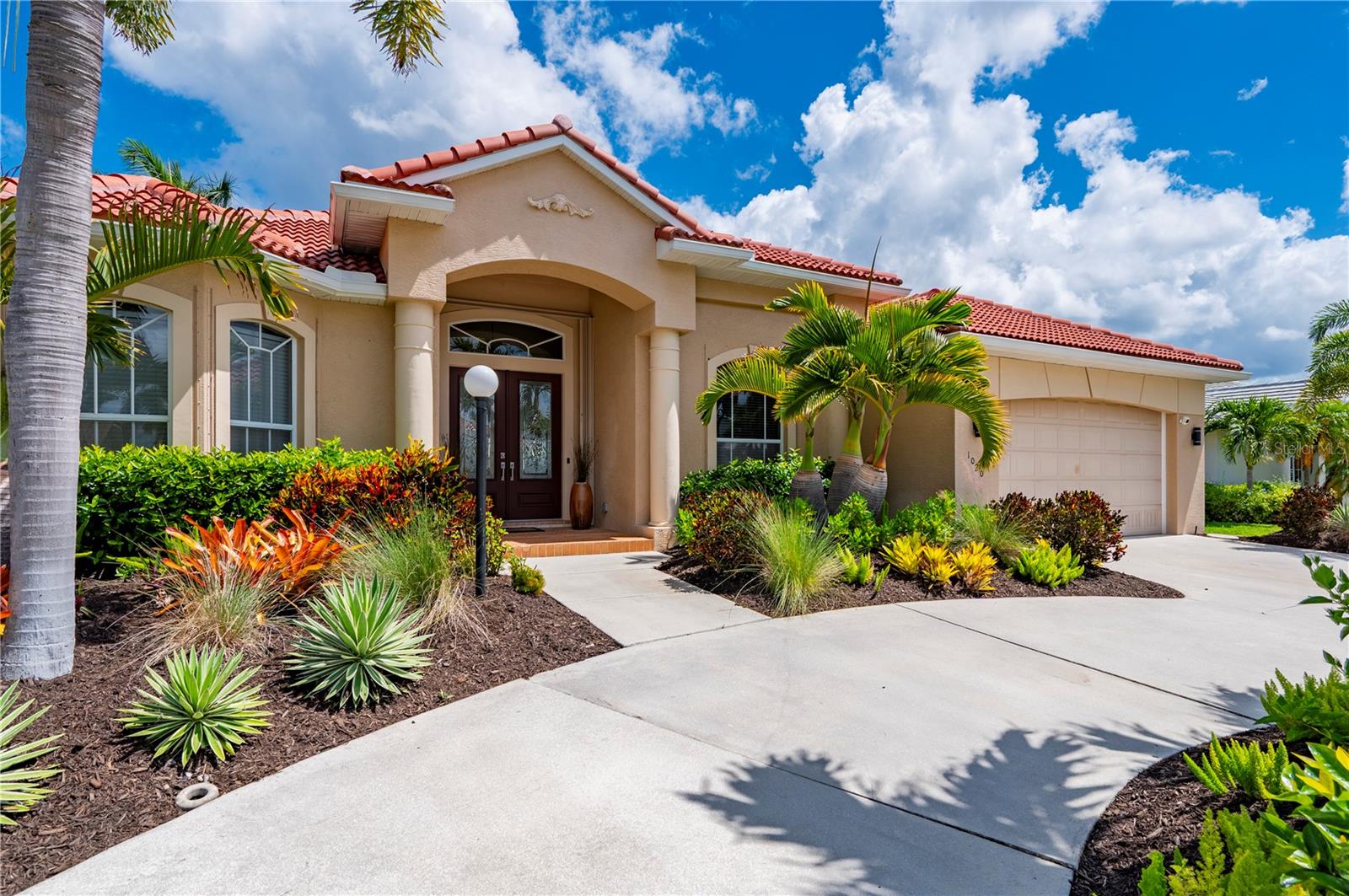 PUNTA GORDA ISLES SEC 08 - Residential