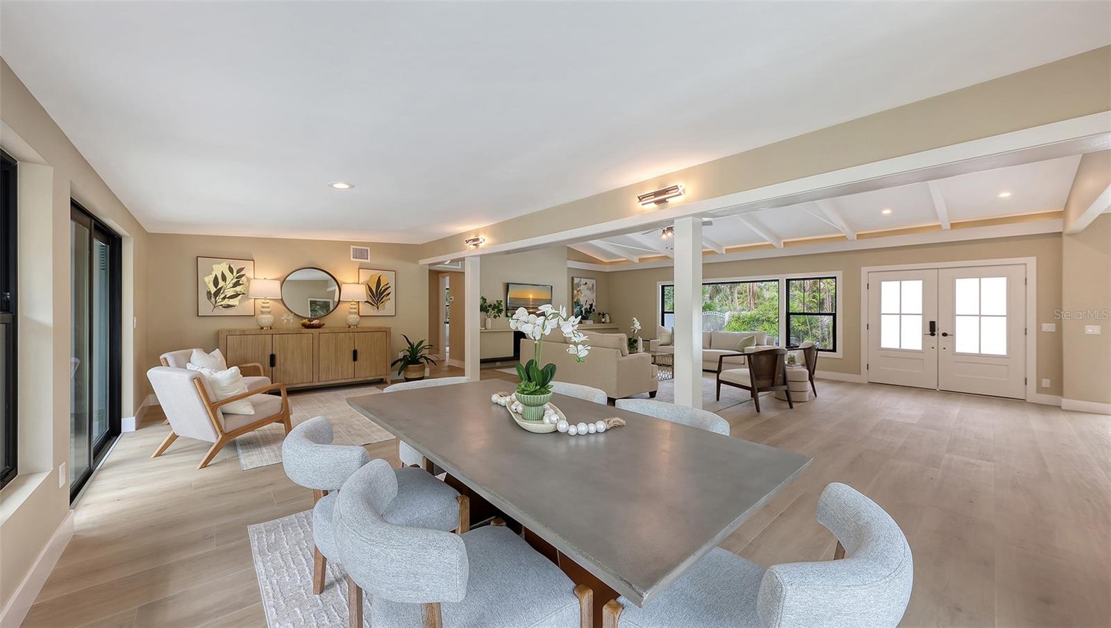 SANDERLING CLUB - Residential