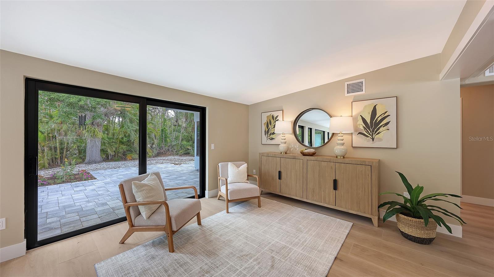 SANDERLING CLUB - Residential