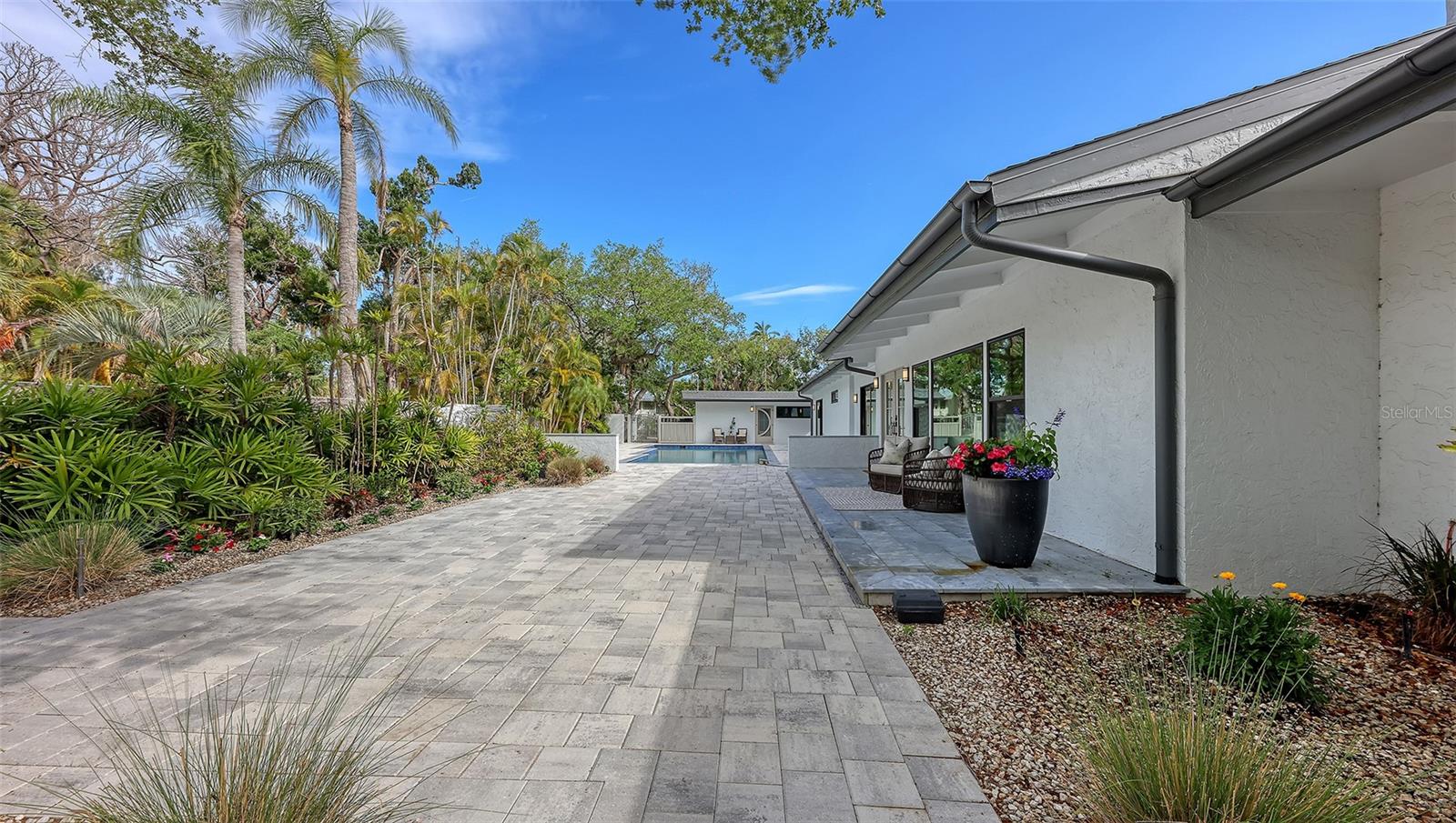 SANDERLING CLUB - Residential