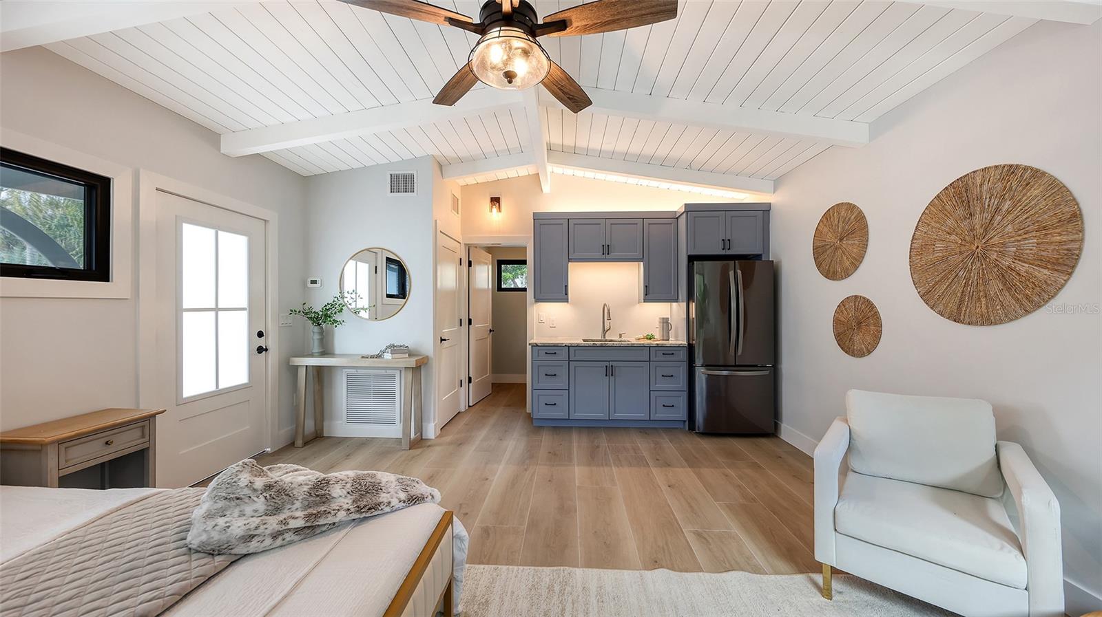 SANDERLING CLUB - Residential