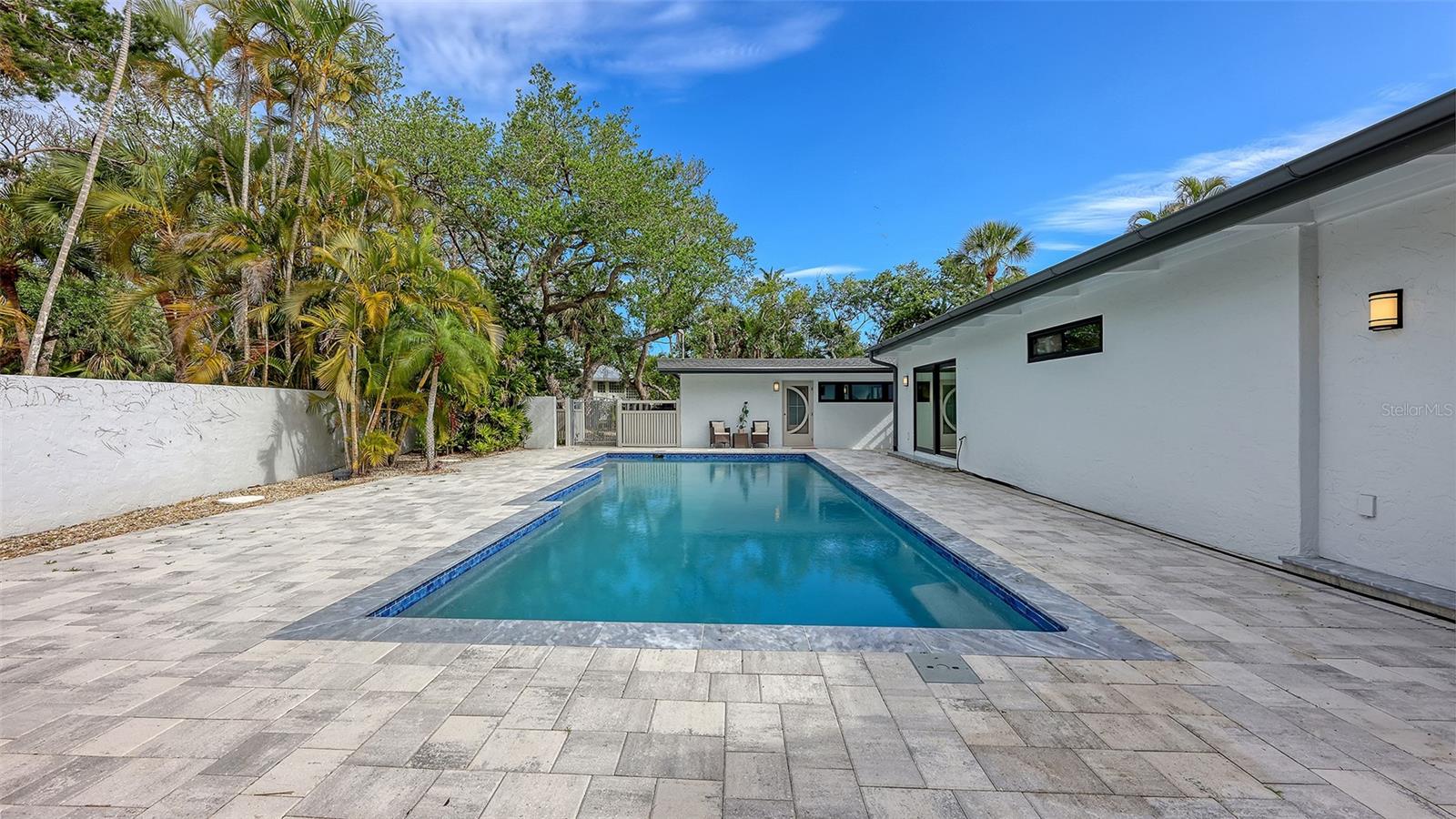 SANDERLING CLUB - Residential