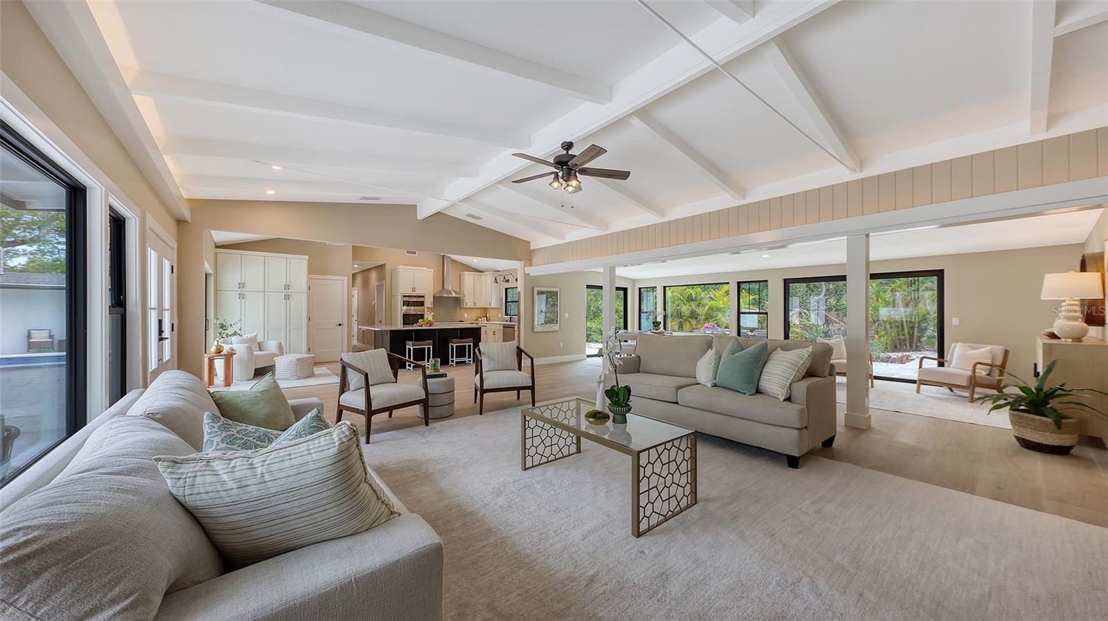 SANDERLING CLUB - Residential