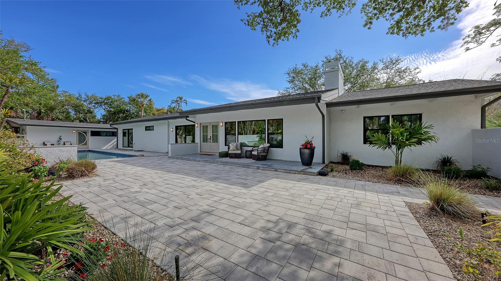 SANDERLING CLUB - Residential