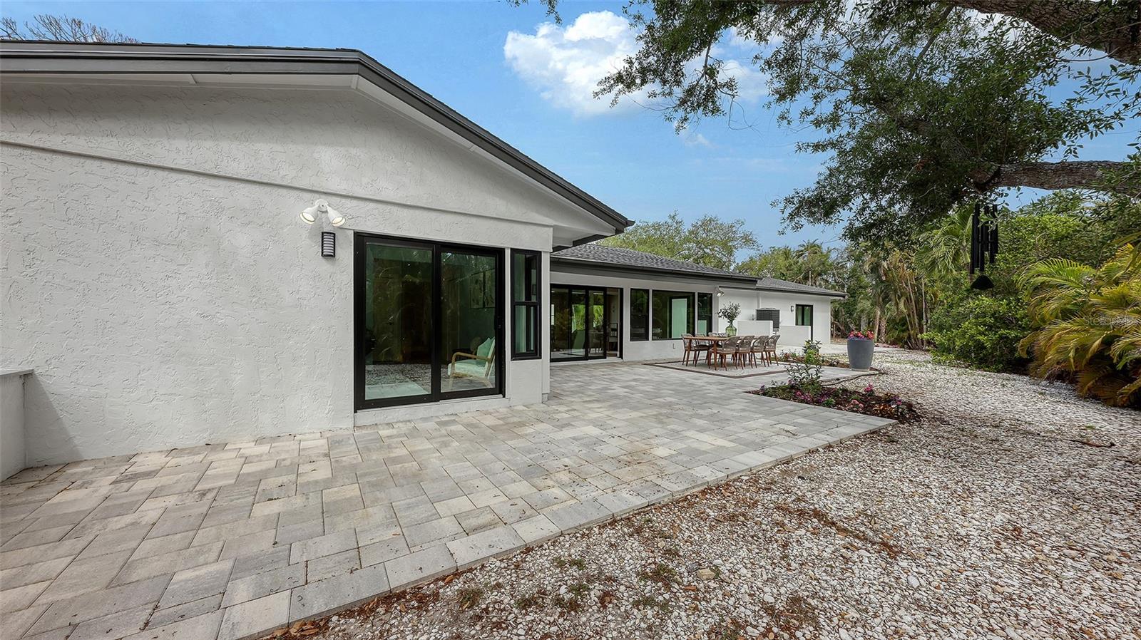 SANDERLING CLUB - Residential