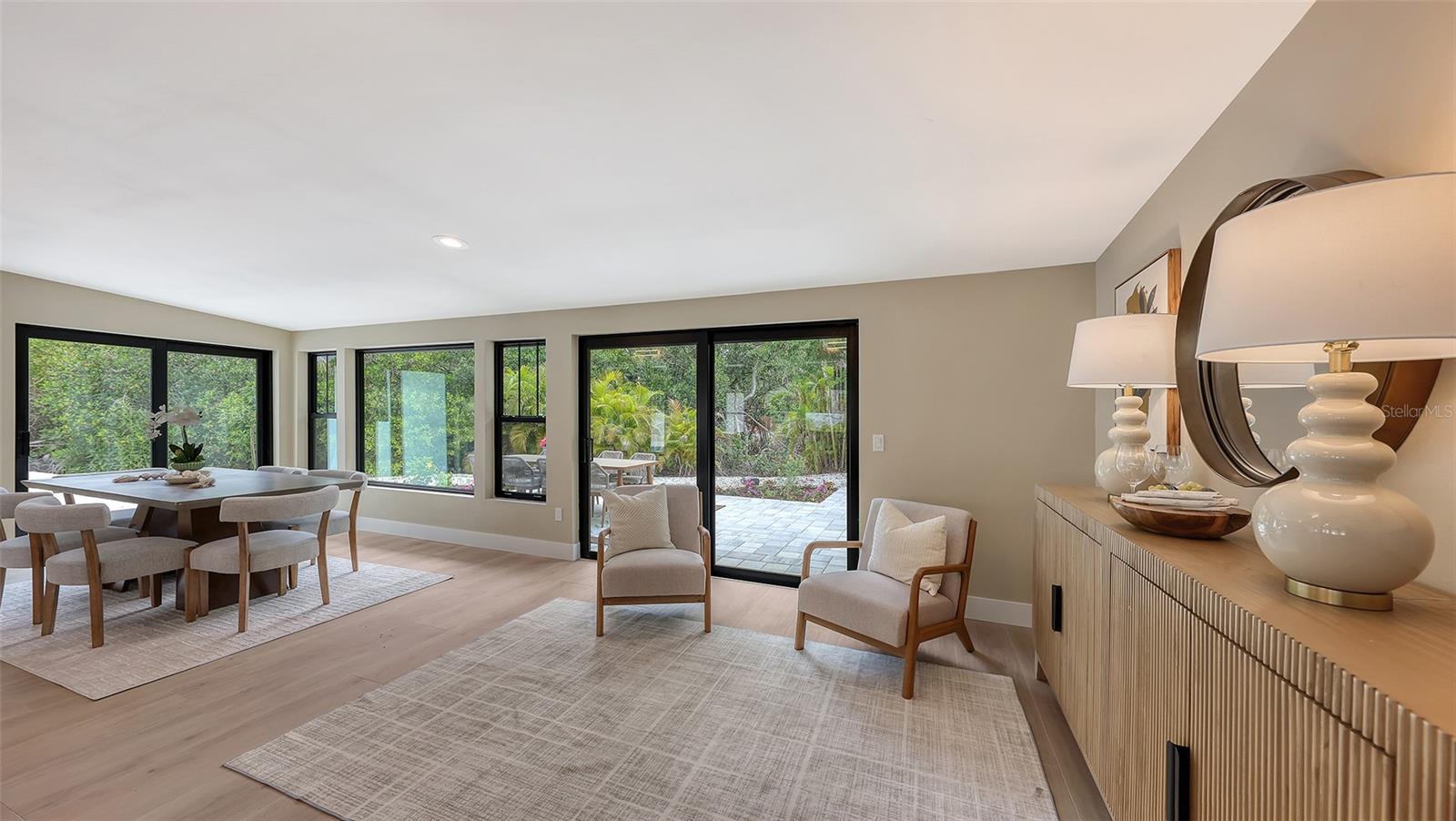 SANDERLING CLUB - Residential