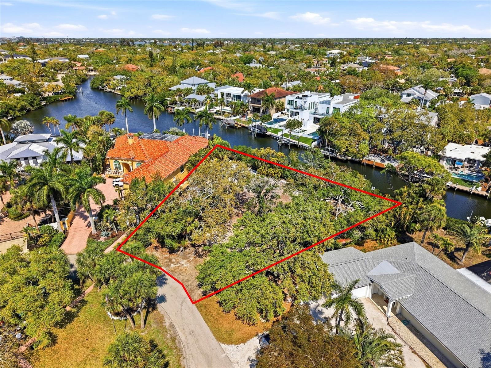 SARASOTA BEACH - Land