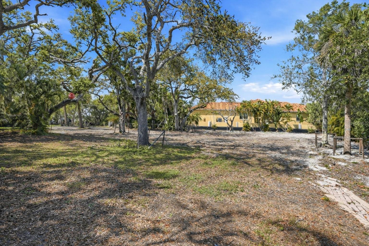 SARASOTA BEACH - Land