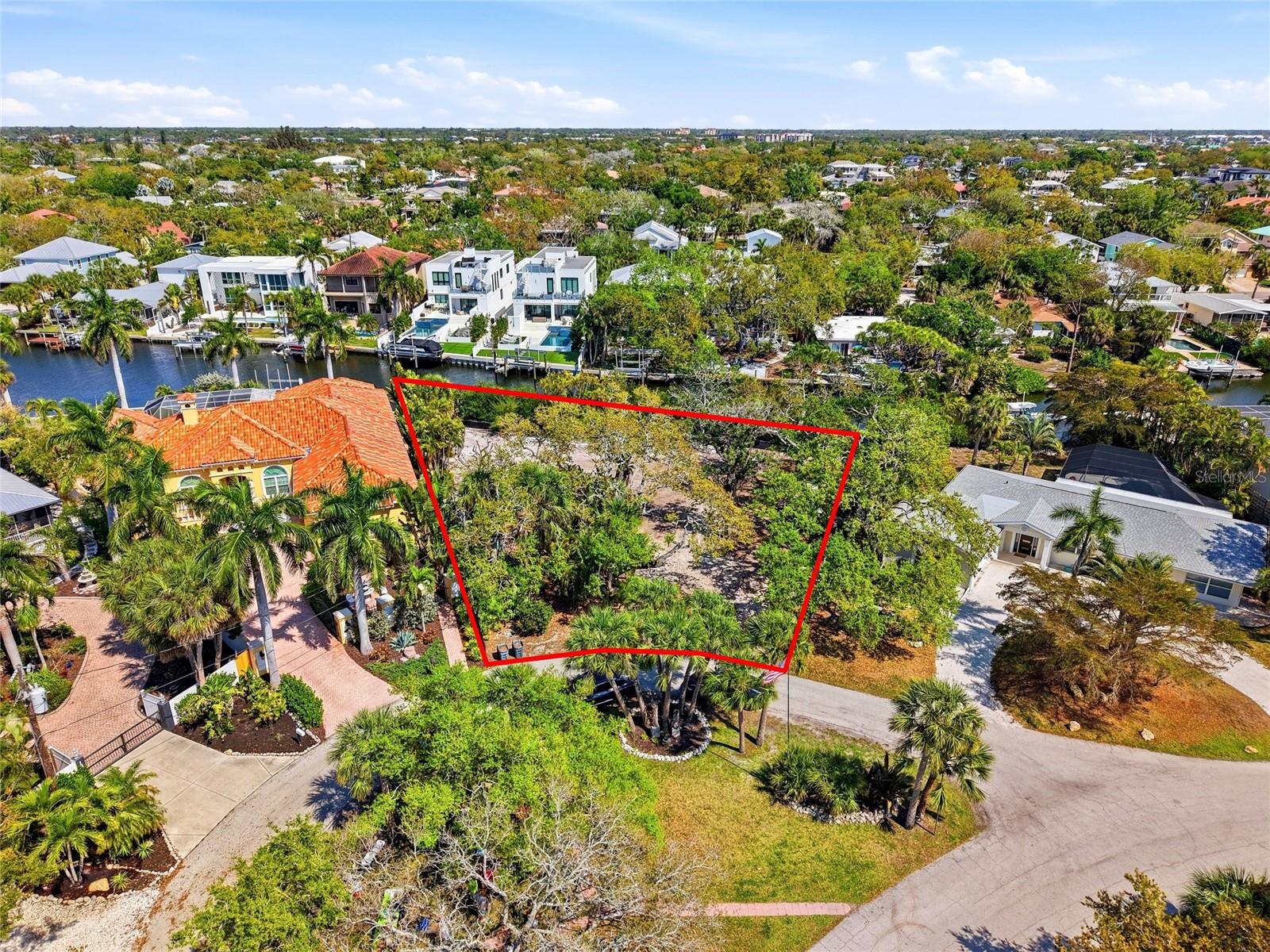 SARASOTA BEACH - Land
