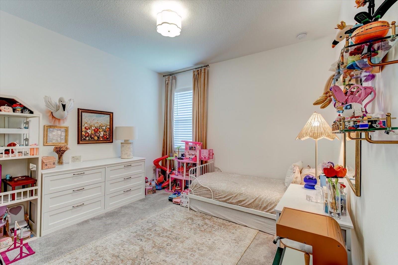 SUMMERBROOKE - Residential