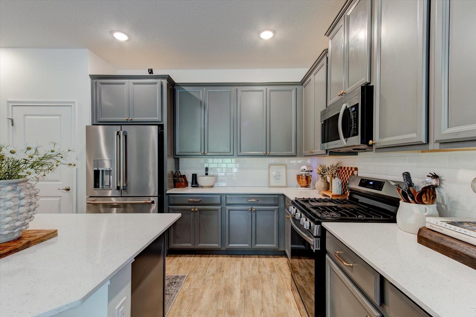 SUMMERBROOKE - Residential