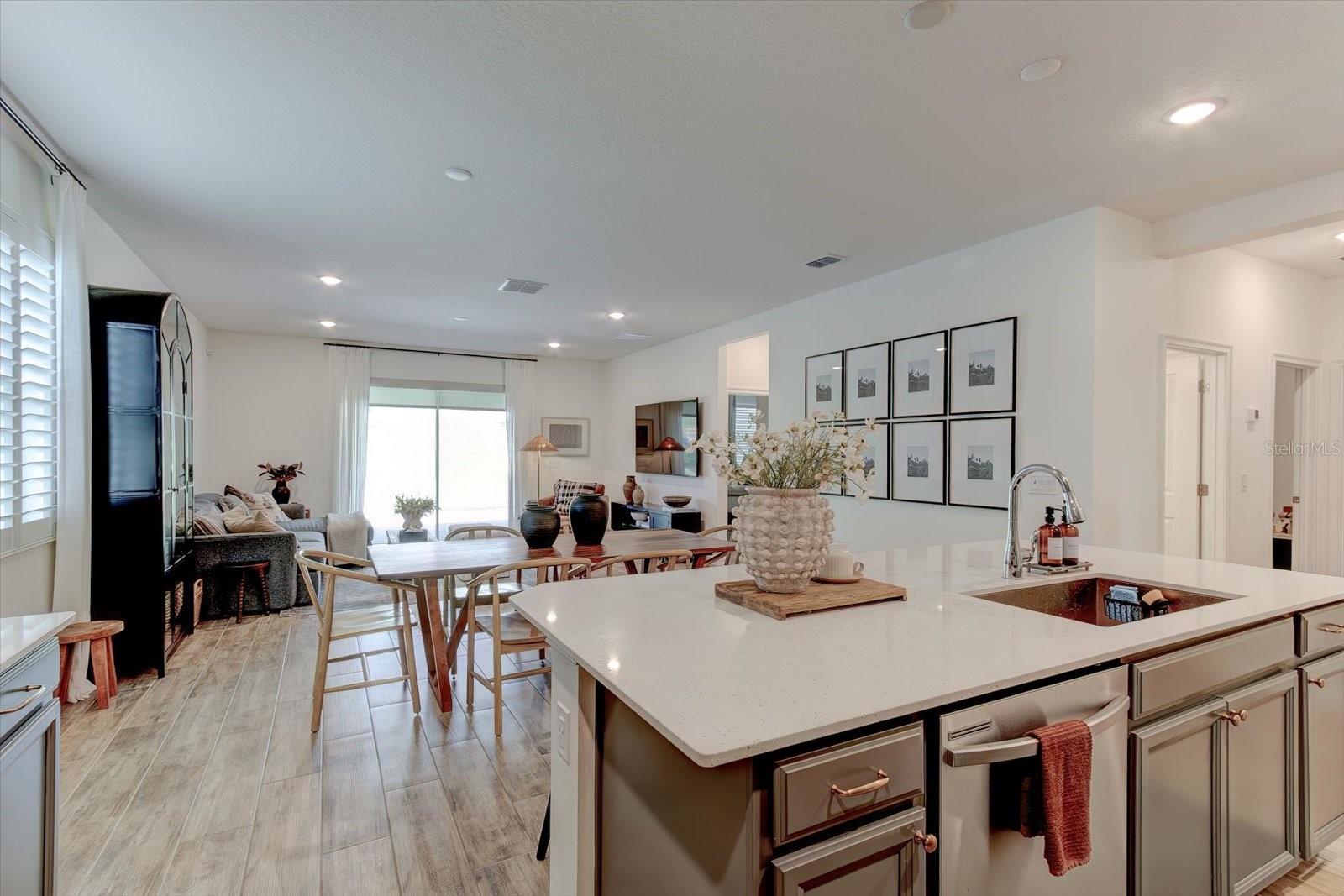 SUMMERBROOKE - Residential