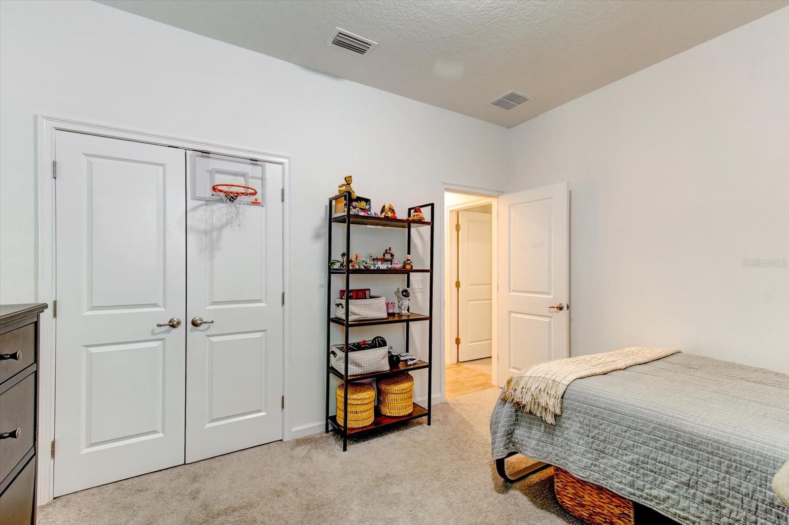 SUMMERBROOKE - Residential