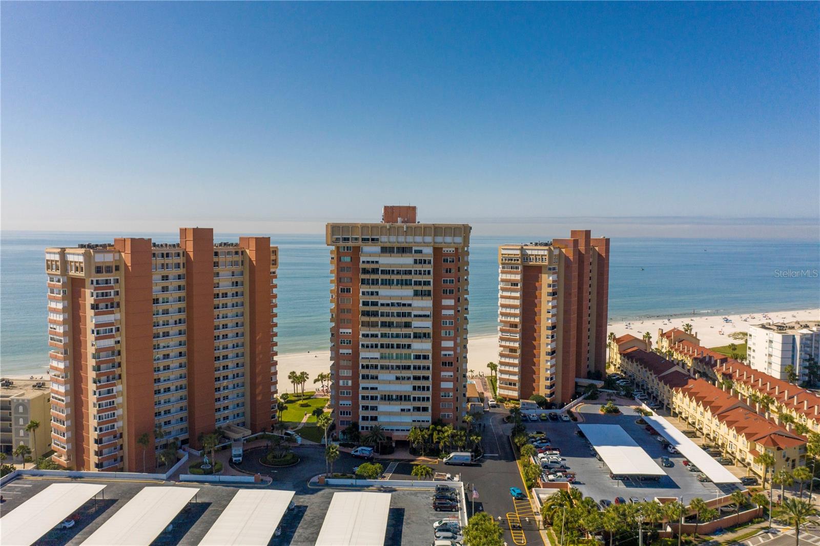 REDINGTON TOWERS BLDG 2 CONDO - Residential