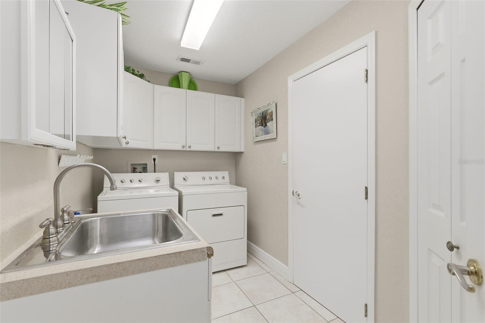 LAKE TUSKAWILLA PH 2 - Residential