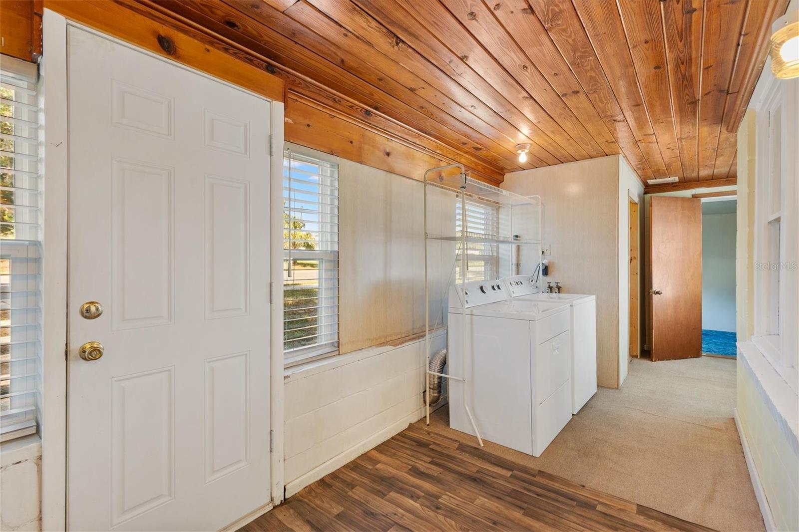 LEESBURG FLORAL HEIGHTS - Residential
